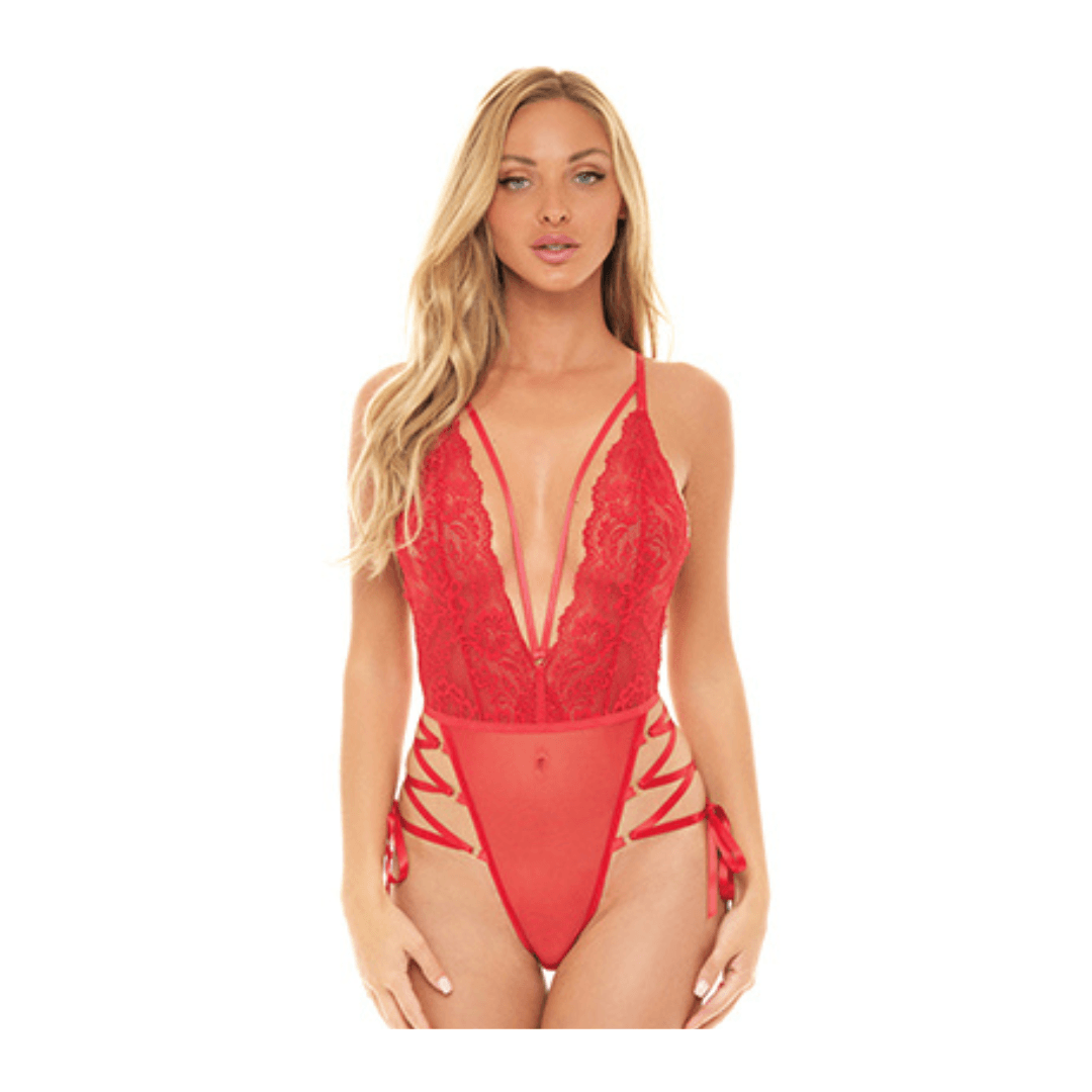 Sloane Lace Bodysuit Xoxomoving