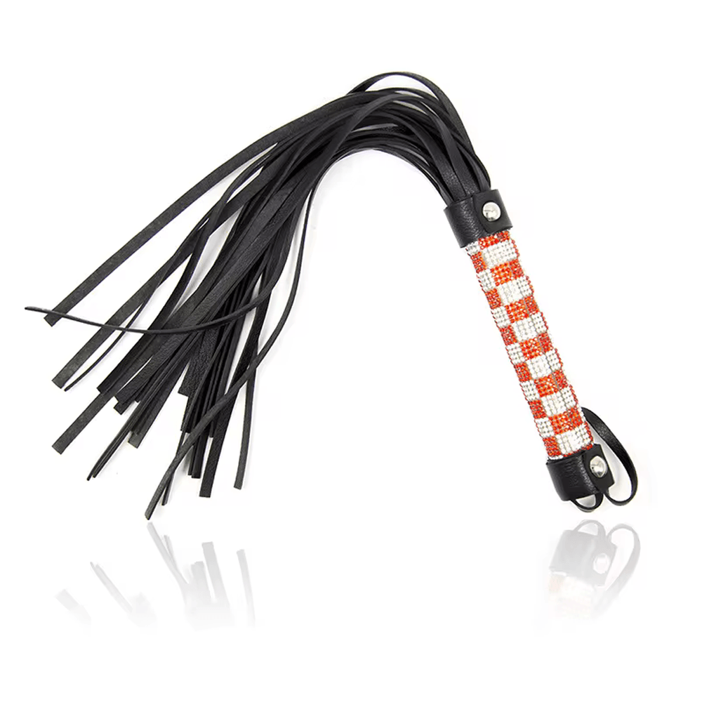 Checkered Grip Flogger Xoxomoving