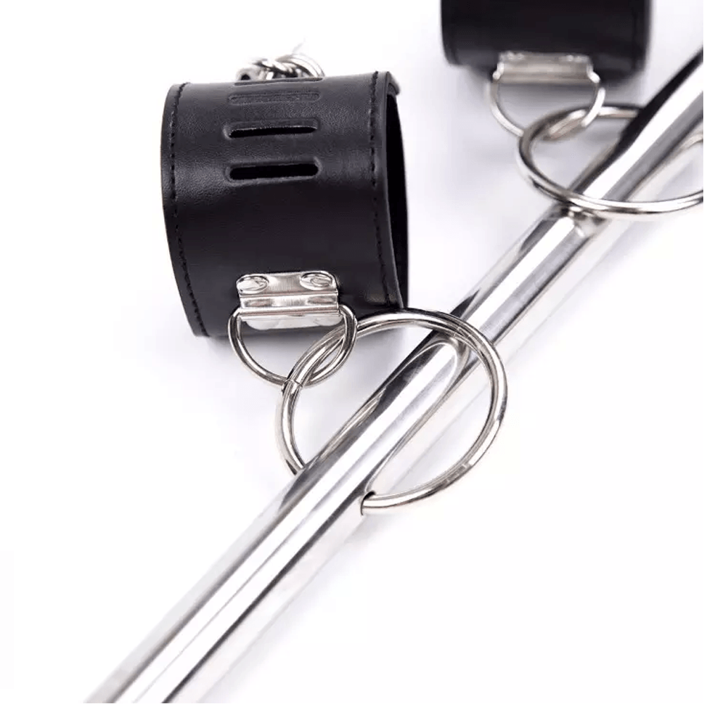 Four Cuff Spreader Bar Xoxomoving