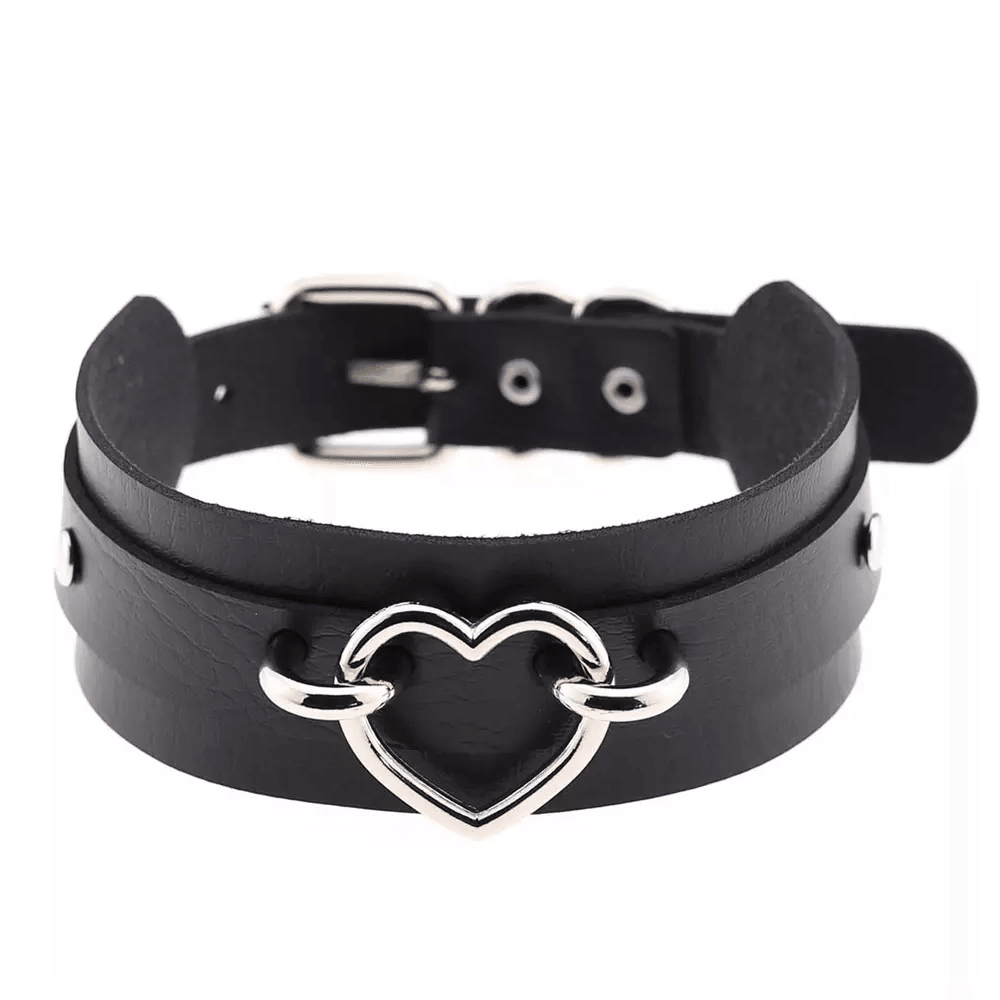 Heart of Gold Choker Xoxomoving