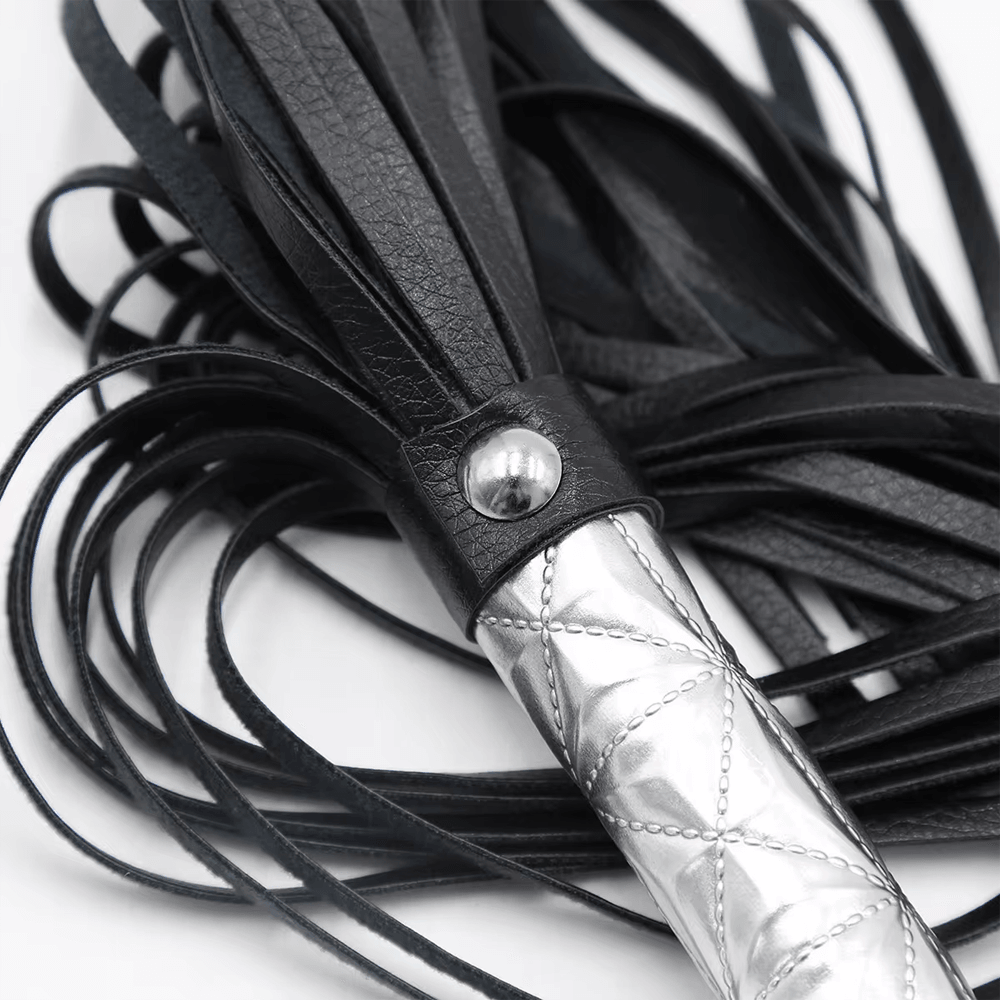 Silver Handle Whip Xoxomoving