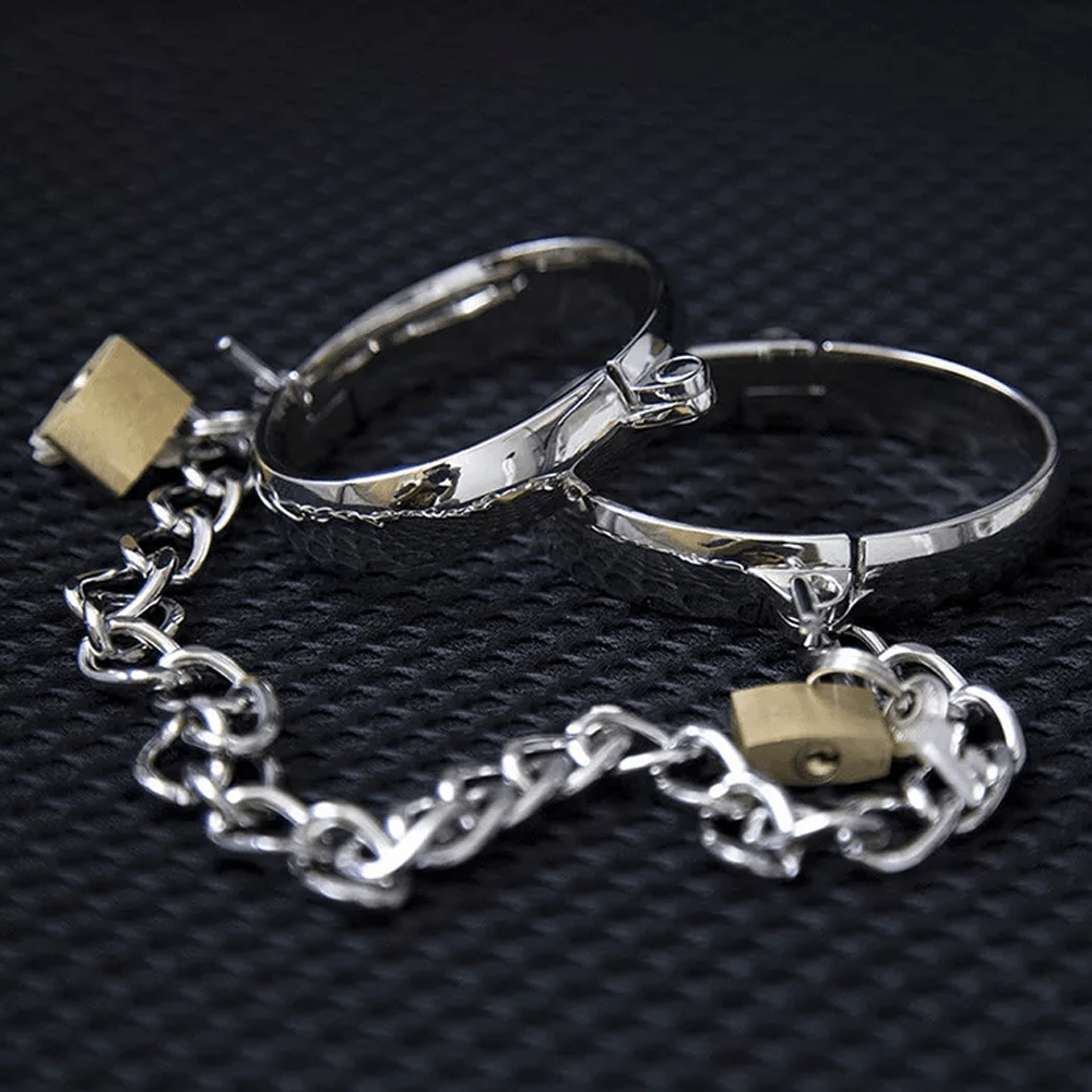 Stainless Steel Padlock Cuffs Xoxomoving