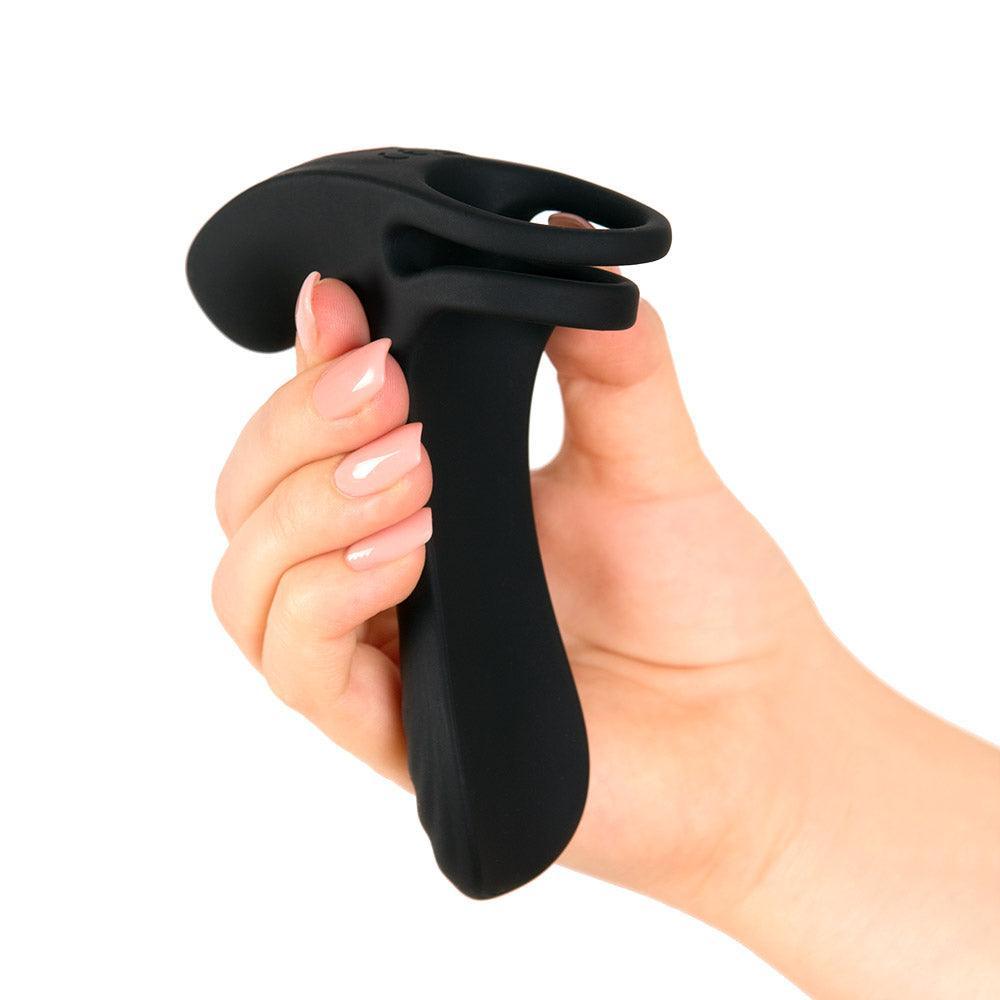 Magnum Vibrating cock sleeve with clit stimulator - Xoxomoving