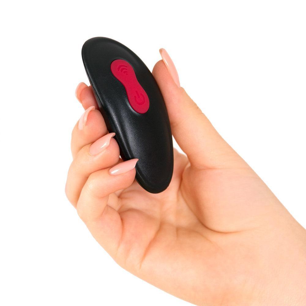 Magnum Vibrating cock sleeve with clit stimulator - Xoxomoving