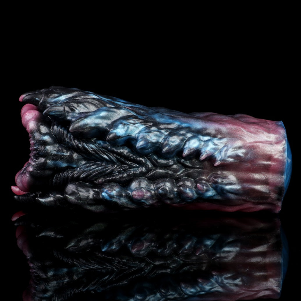 Fantasy Alien Pocket Pussy – Textured Demon Claw Male Masturbator Silicone Mini Sex Doll Xoxomoving